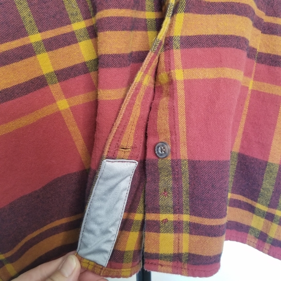 Duluth Trading Co flannel plaid shirt button front - Picture 6 of 9